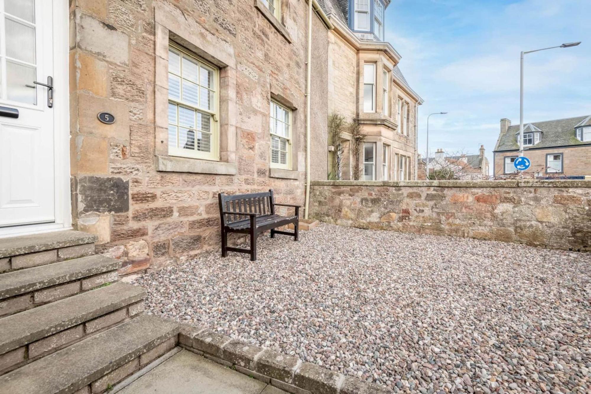Crail Town House Villa ภายนอก รูปภาพ